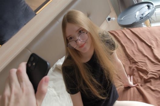 Сестра заманила своего прекрасного брата, чтобы исследовать секс